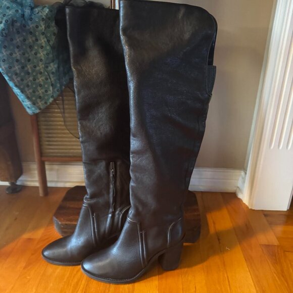 Vince Camuto's VC-Melaya Leather Boots - Picture 3 of 9